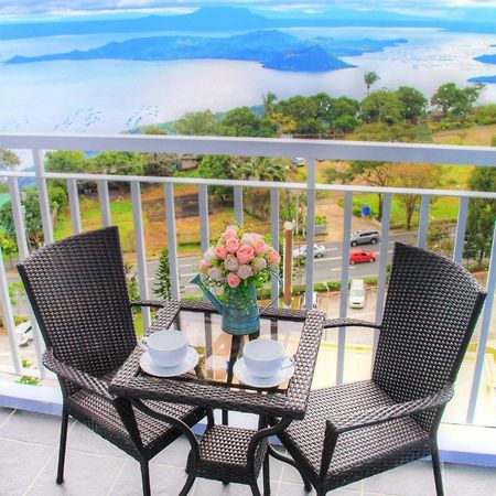 טגאיטאי Taal View Room Tagaytay Staycation With Wifi מראה חיצוני תמונה