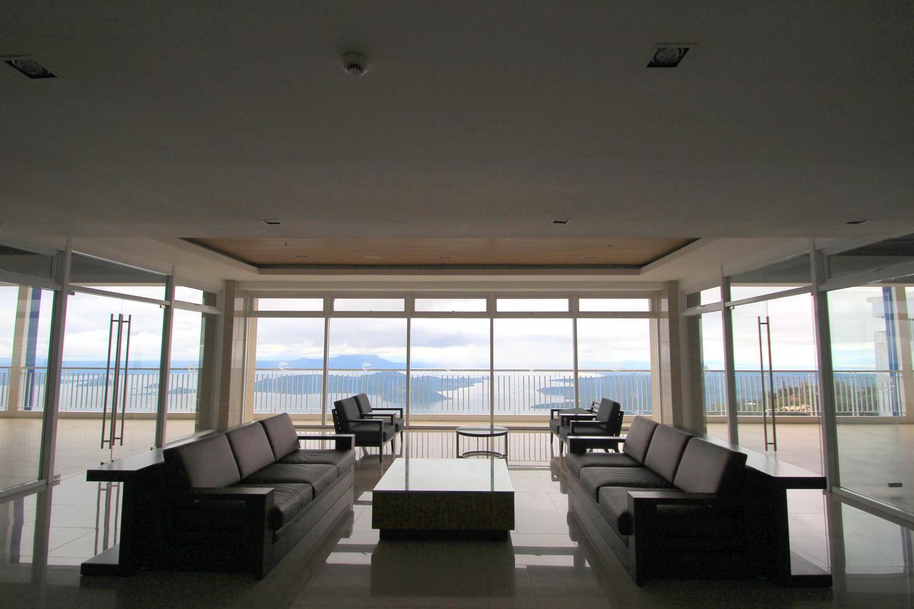 טגאיטאי Taal View Room Tagaytay Staycation With Wifi מראה חיצוני תמונה
