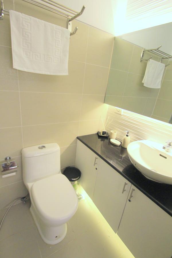 טגאיטאי Taal View Room Tagaytay Staycation With Wifi מראה חיצוני תמונה